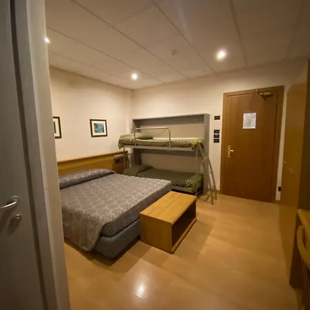 Park Hotell 3*
