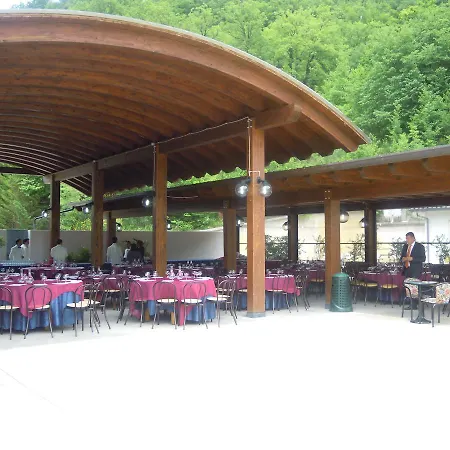 Park Hotell 3*